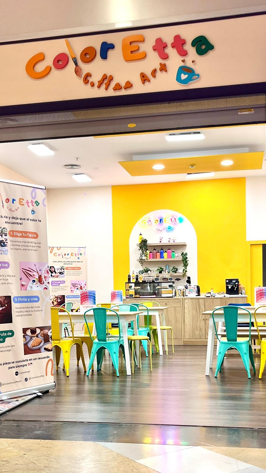 Foto del escaparate de Coloretta